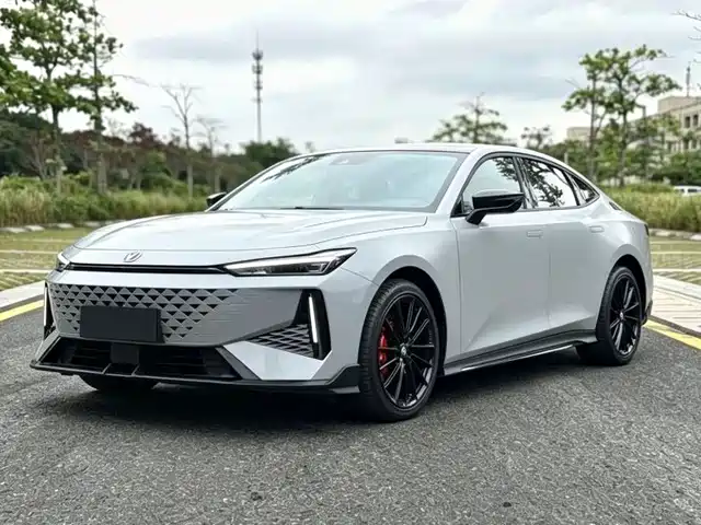 Changan UNI-V 2024 — купить из Китая под заказ