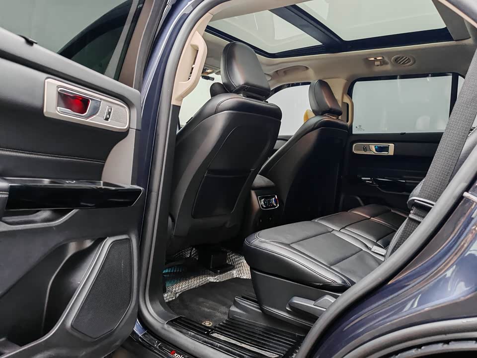 Ford Explorer Ford Explorer