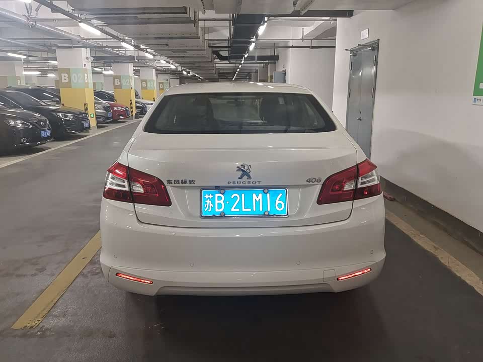 Peugeot 408
