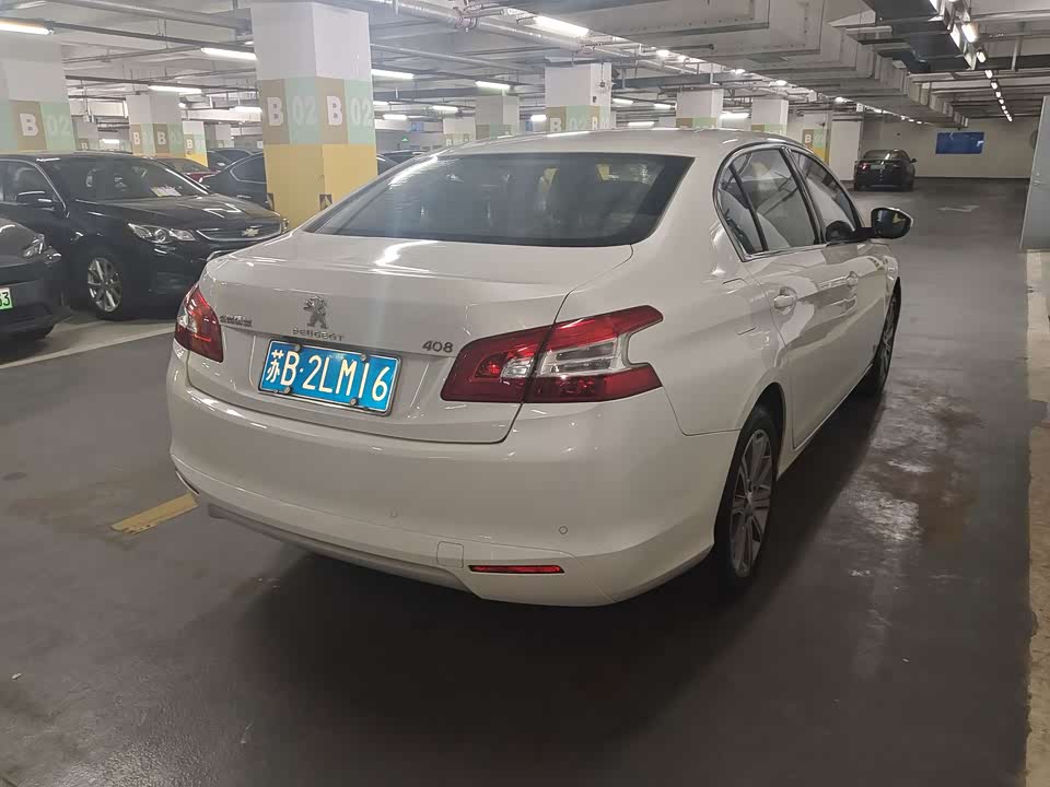 Peugeot 408