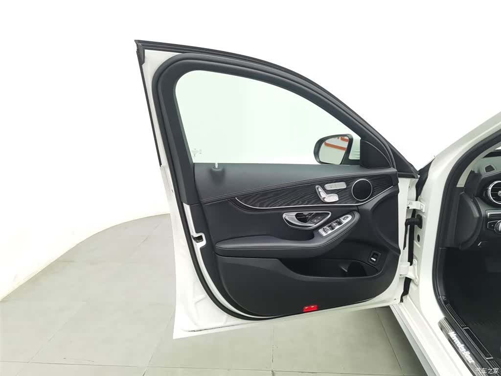 Mercedes-Benz C-Class, 2018 8