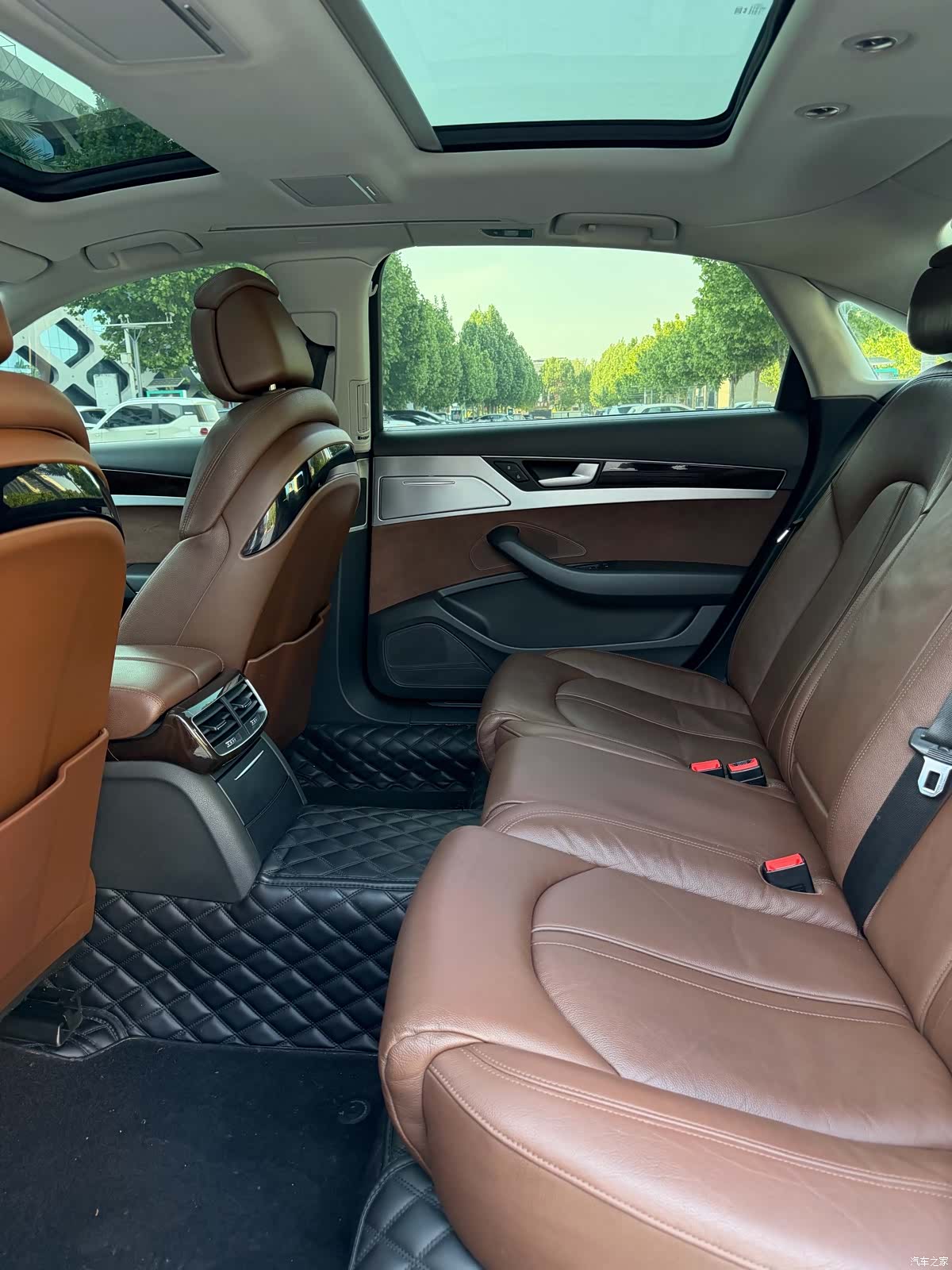 Audi A8L, 2015 9