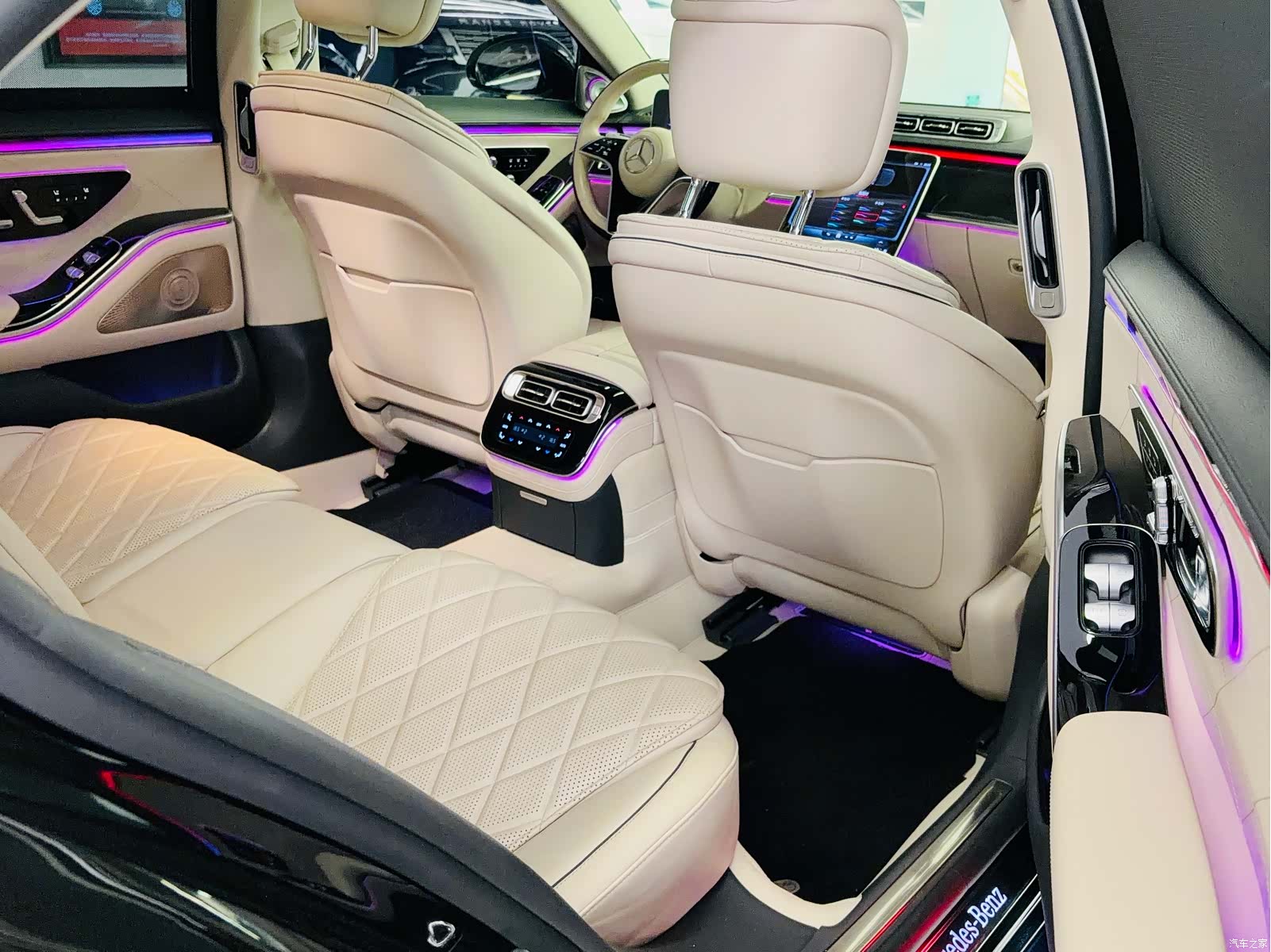 Mercedes-Benz S-Class, 2022 18