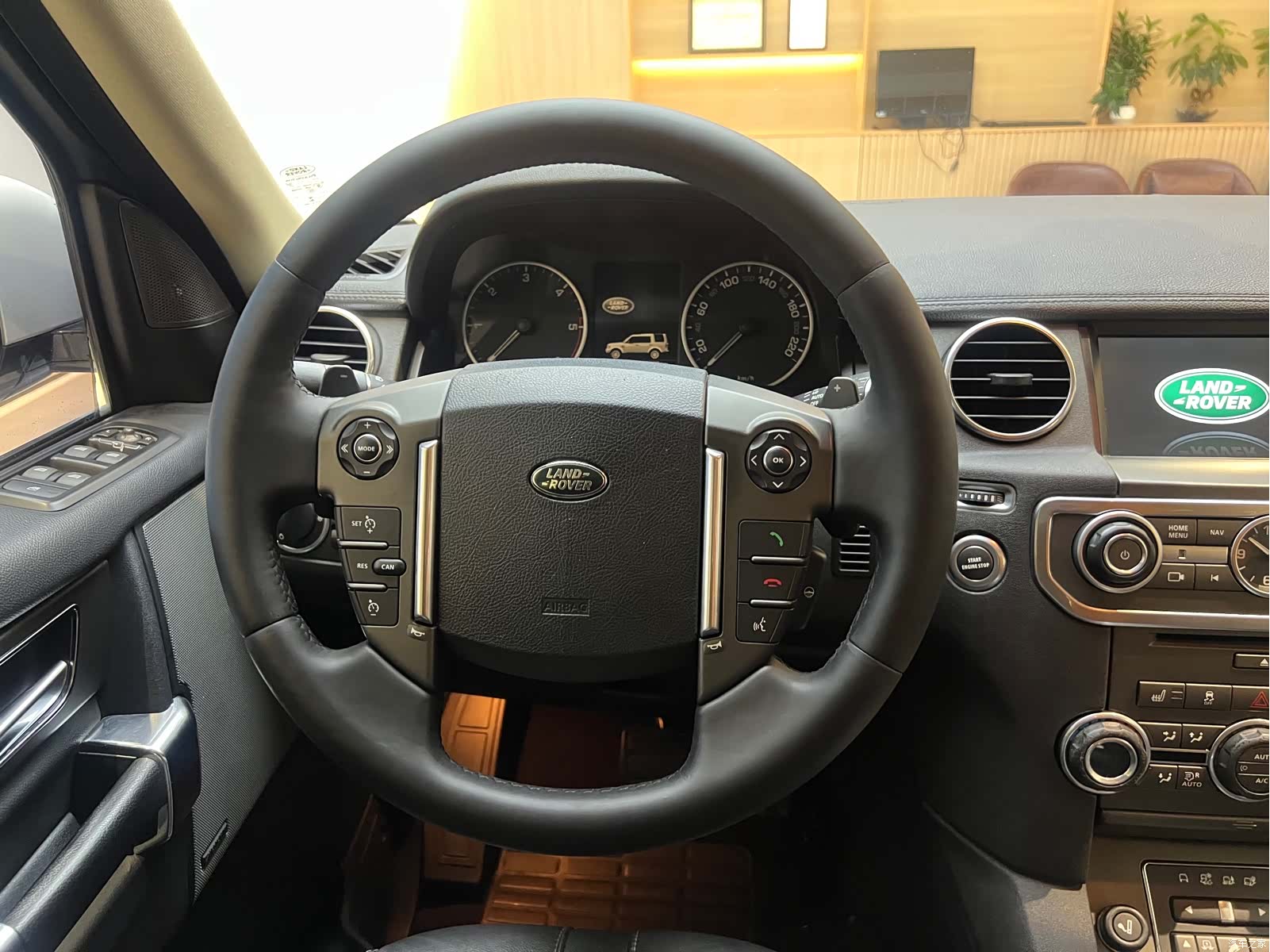 Land Rover Discovery, 2014 23