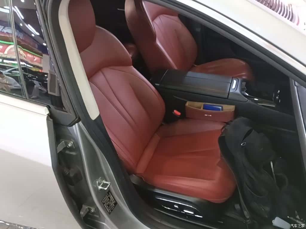 Xpeng P7, 2021 25