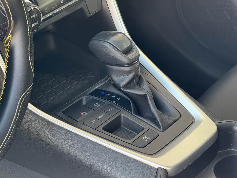 Toyota RAV4 Rongfang Dual Engine E+