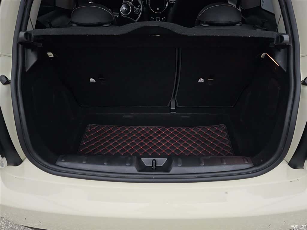 Mini ONE, 2021 14
