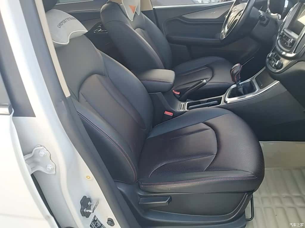 Wuling 560, 2016 25