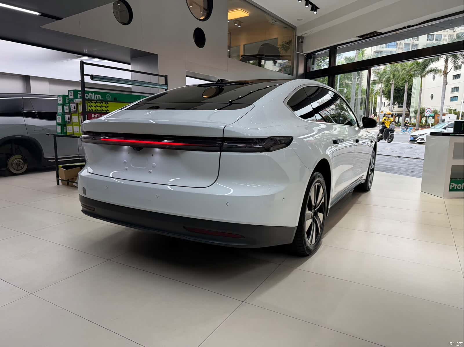 NIO ET7, 2022 8