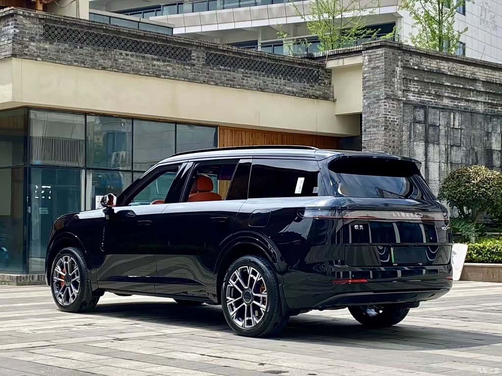 Lynk & Co 02, 2025 все фото