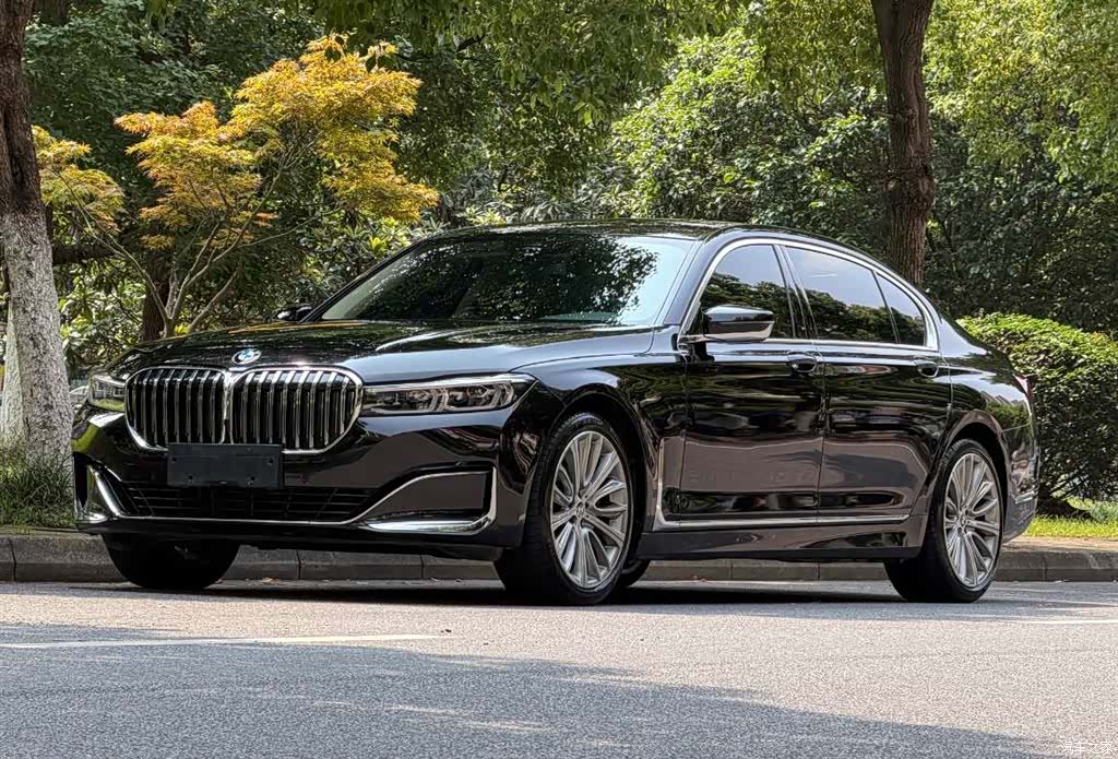 BMW 7 Series, 2021 1