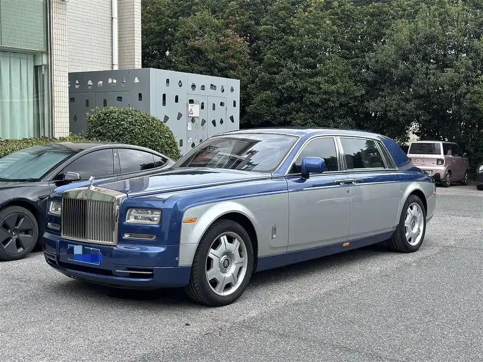Rolls-Royce Phantom