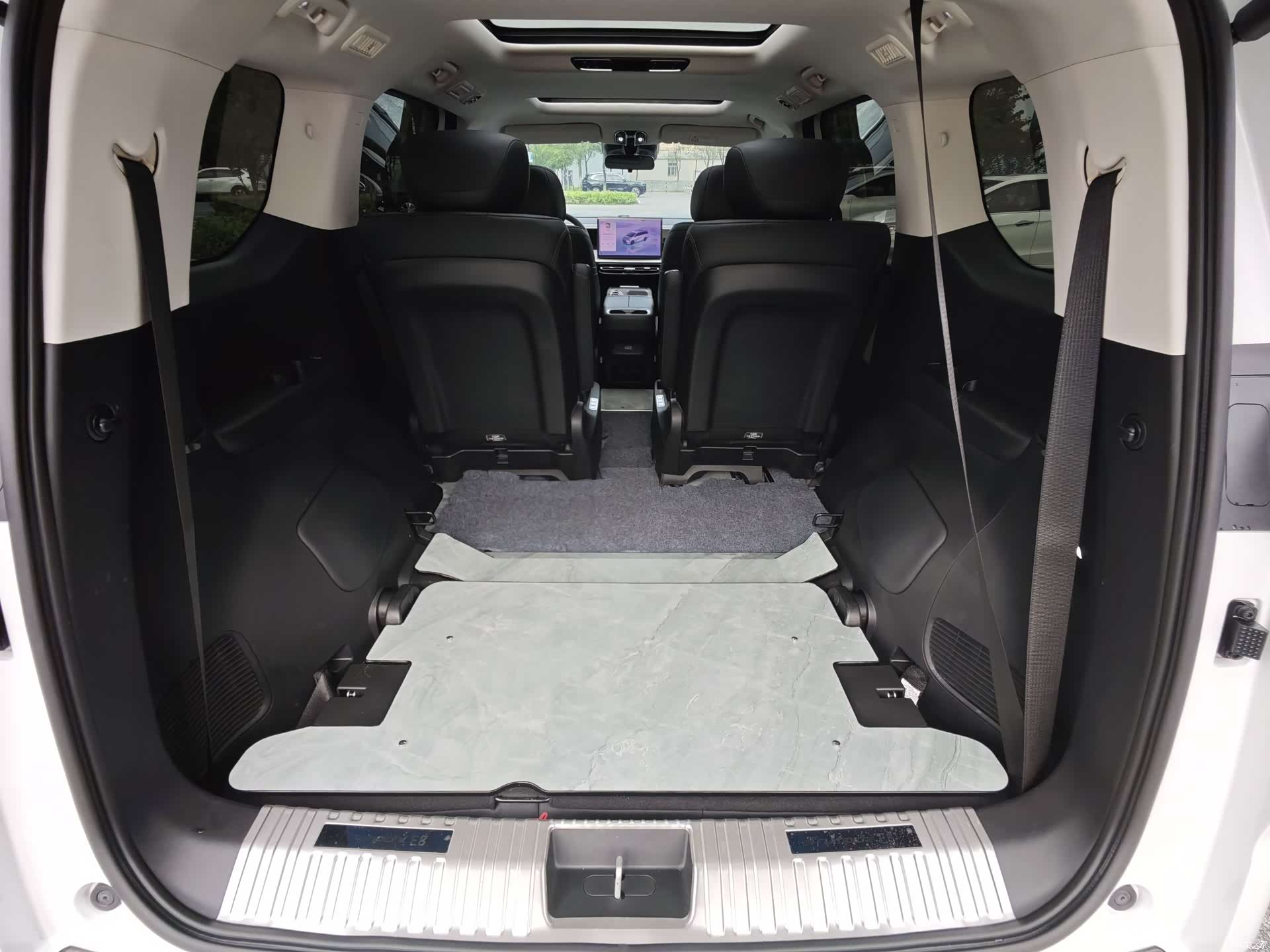 Trumpchi E8, 2024 24