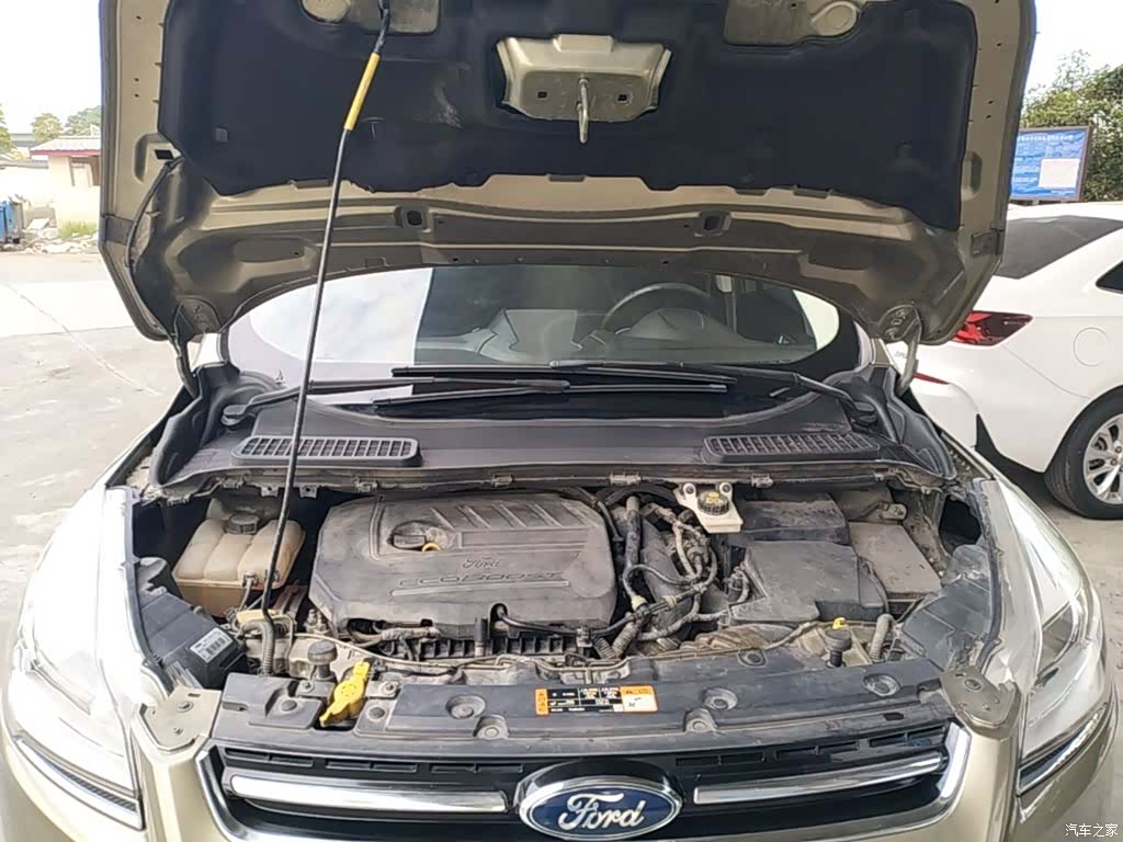 Ford Kuga, 2015 20