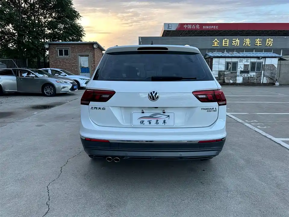 Volkswagen Tiguan L