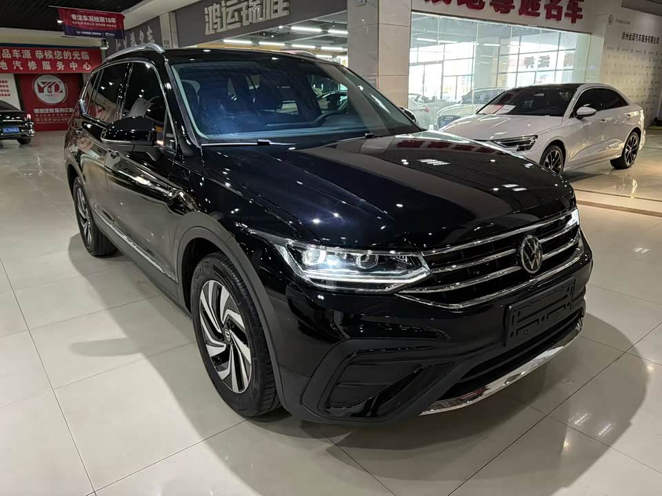 Volkswagen Tiguan L