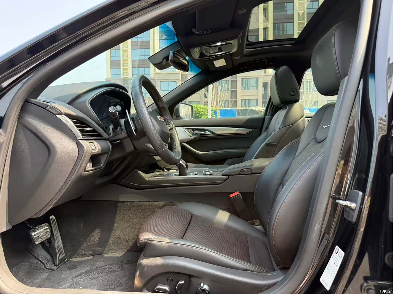 Cadillac CT5, 2021 все фото