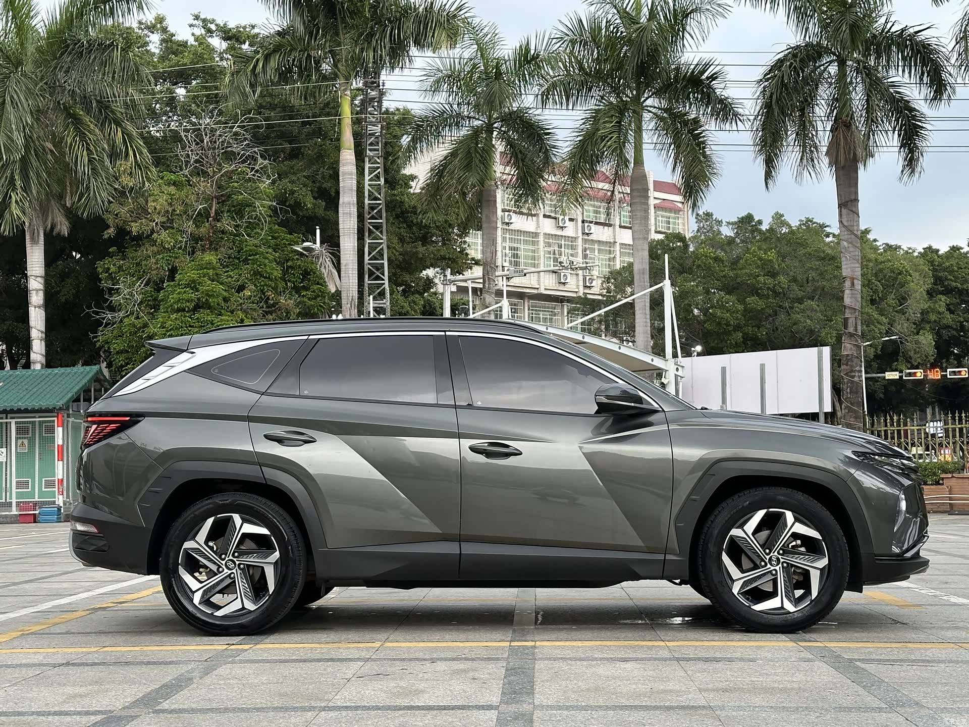 Hyundai Tucson L, 2023 4