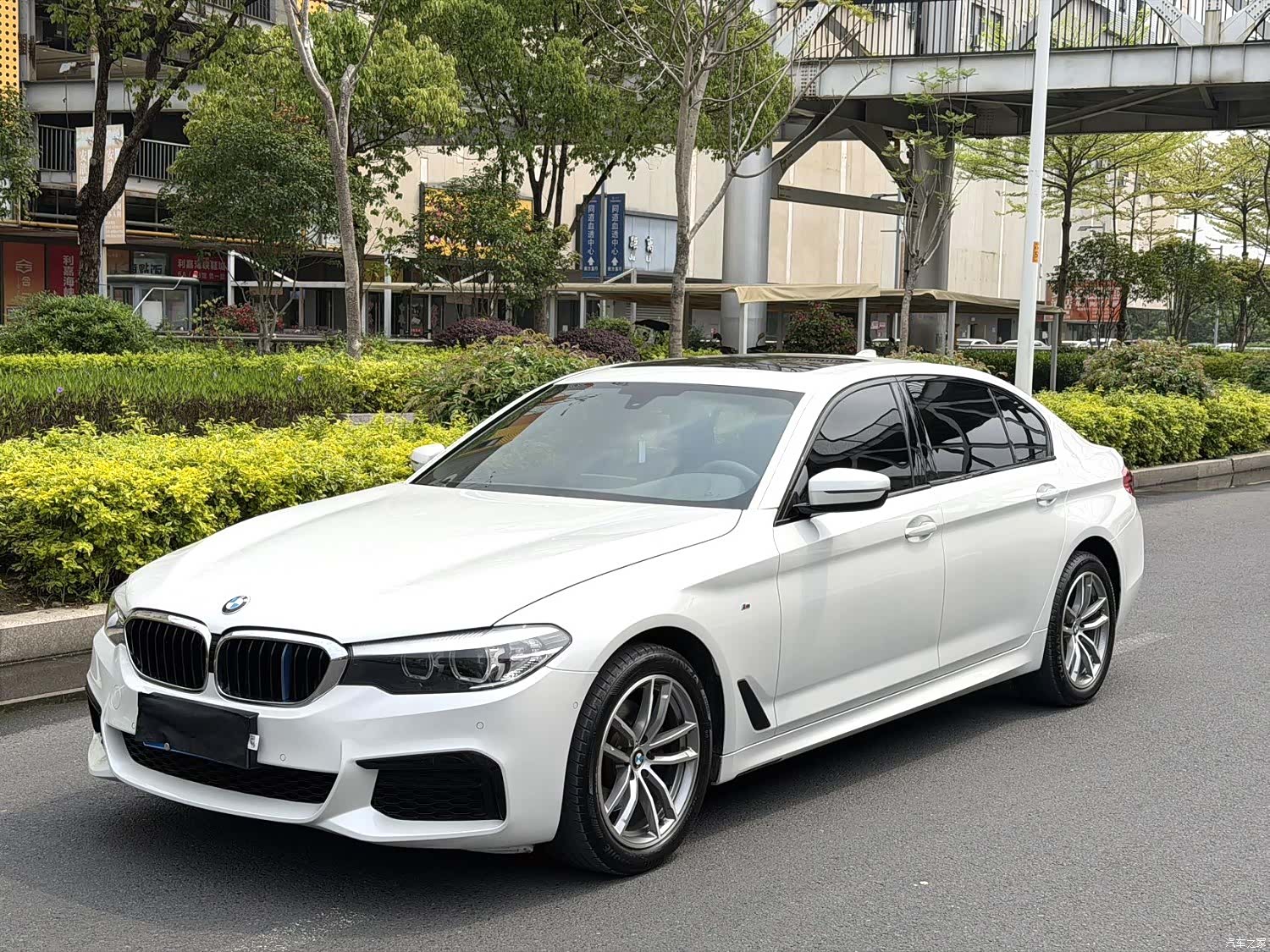 BMW 5 Series, 2020 1
