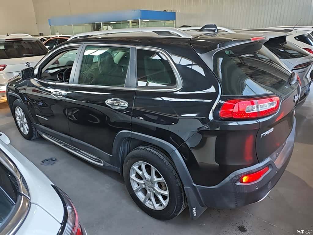 Jeep Cherokee, 2017 все фото