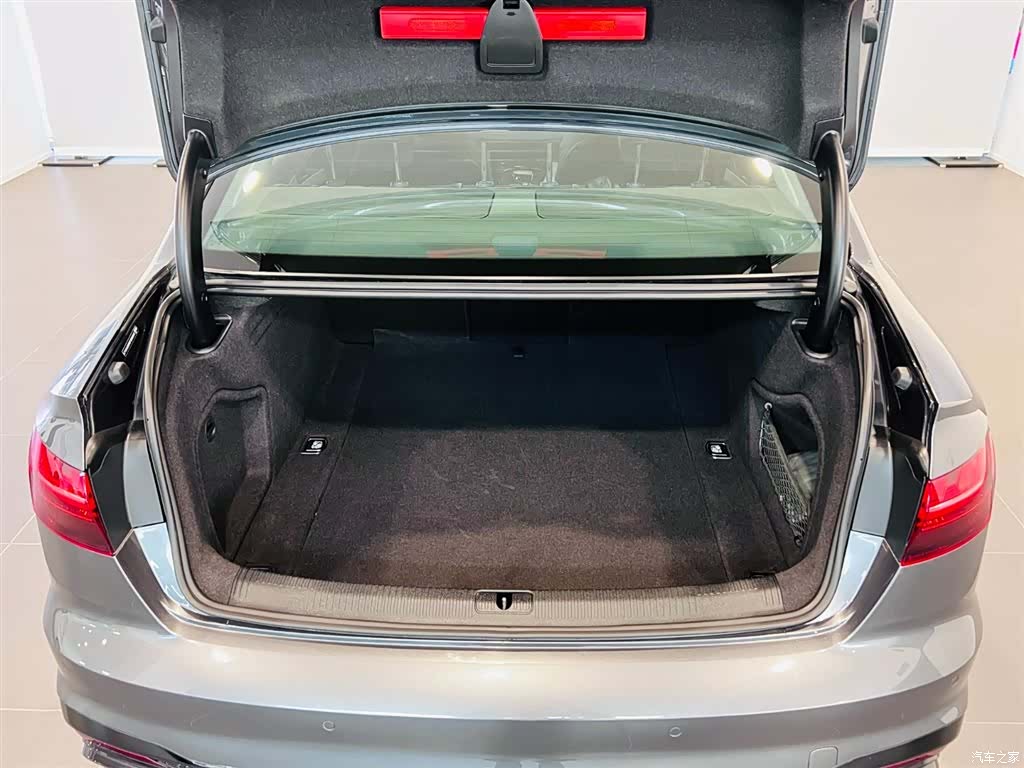 Audi A4L, 2023 6
