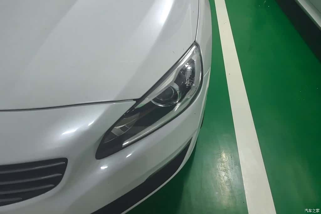Volvo V60, 2017 все фото
