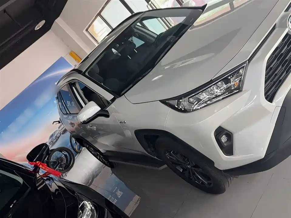 Toyota RAV4 Rongfang