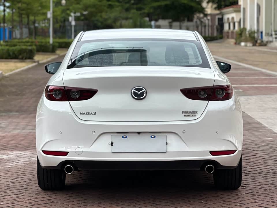 Mazda 3 Angkesaila