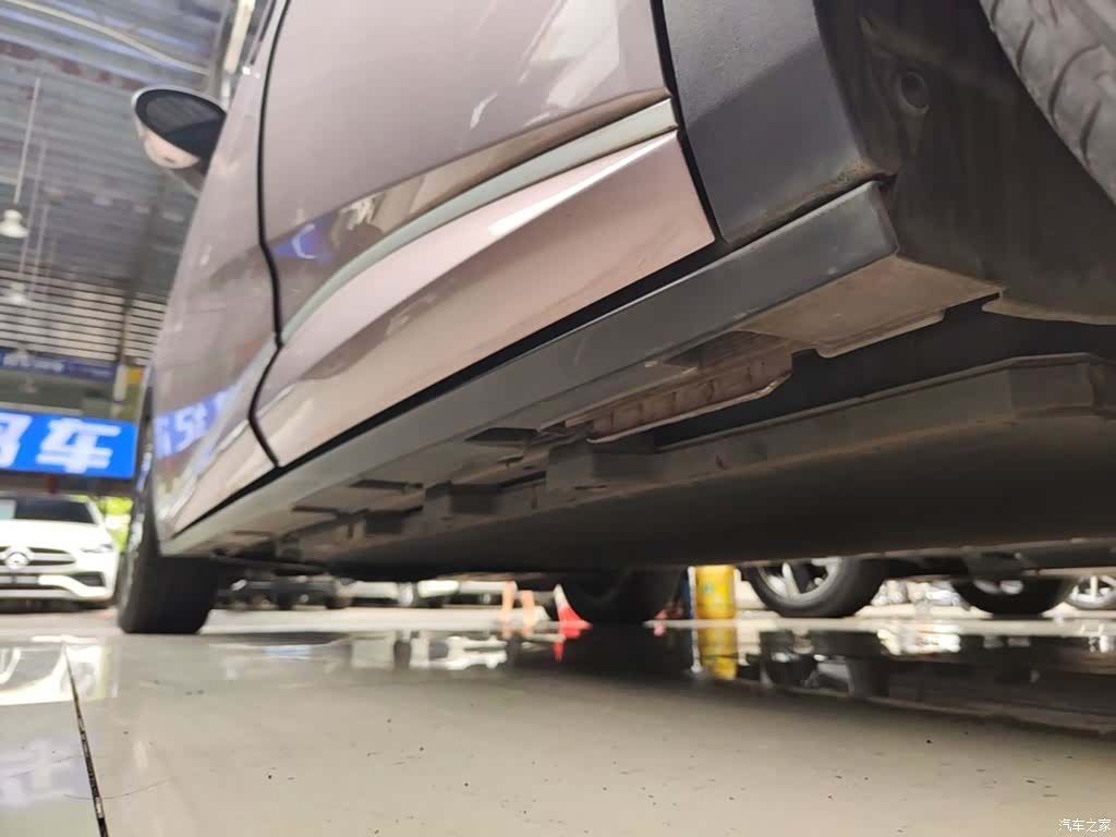 BYD Dolphin, 2022 22