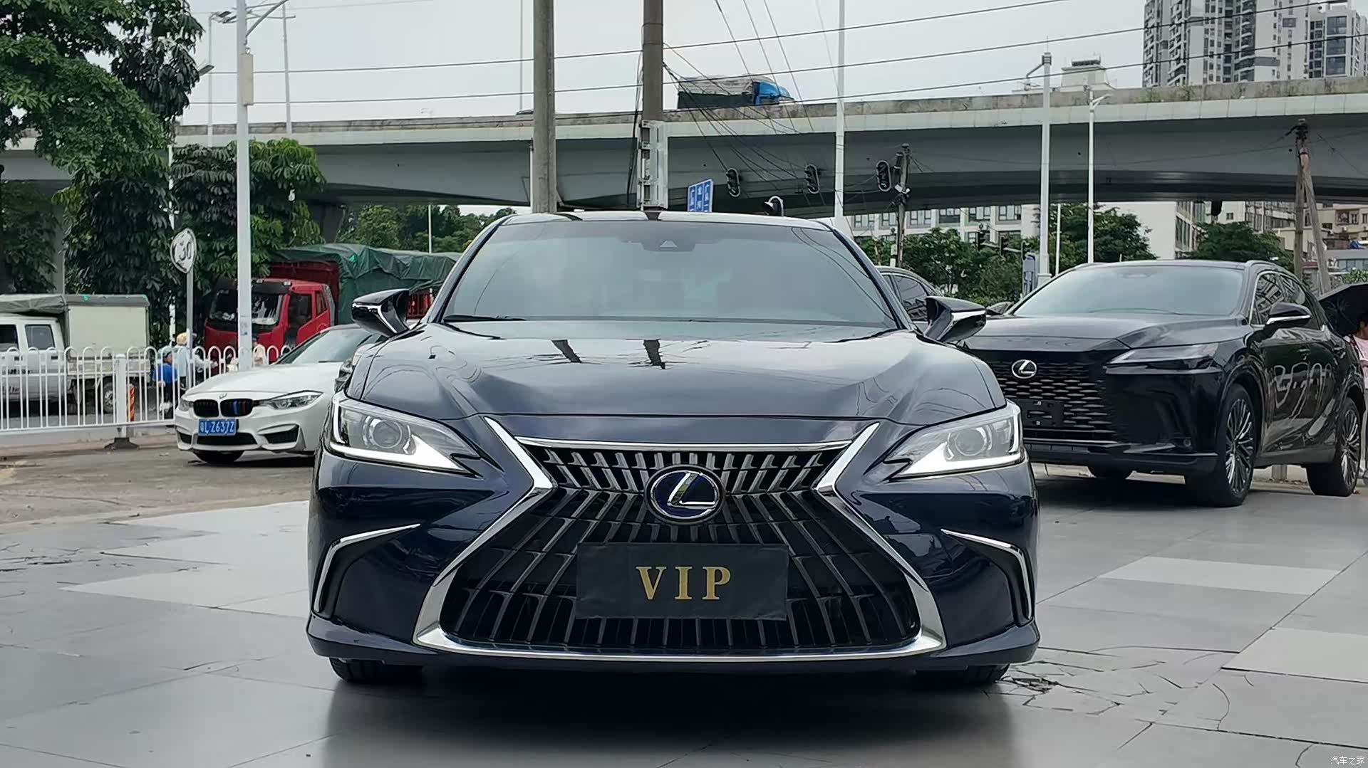 Lexus ES, 2021 1