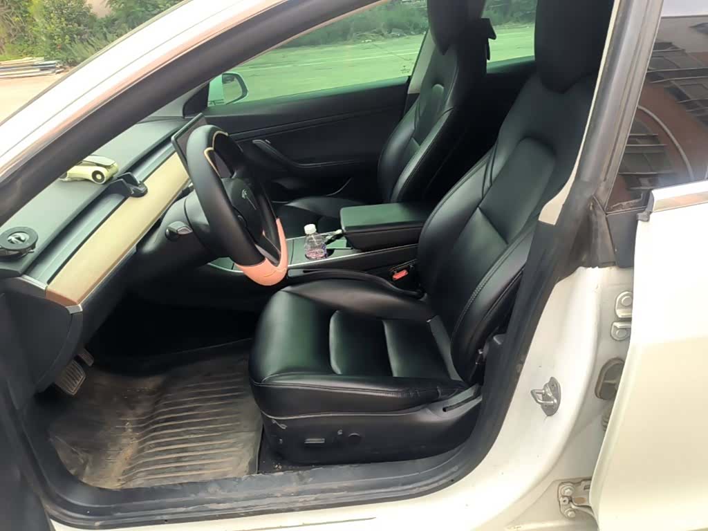 Tesla Model 3, 2020 15