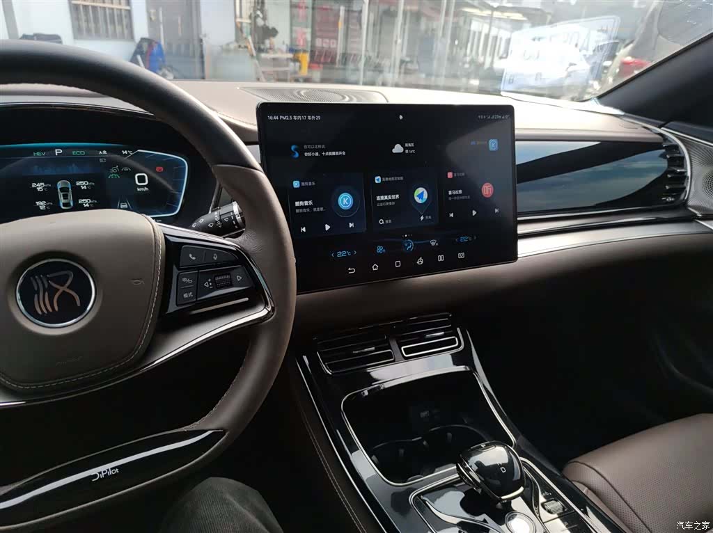 BYD Han, 2022 9