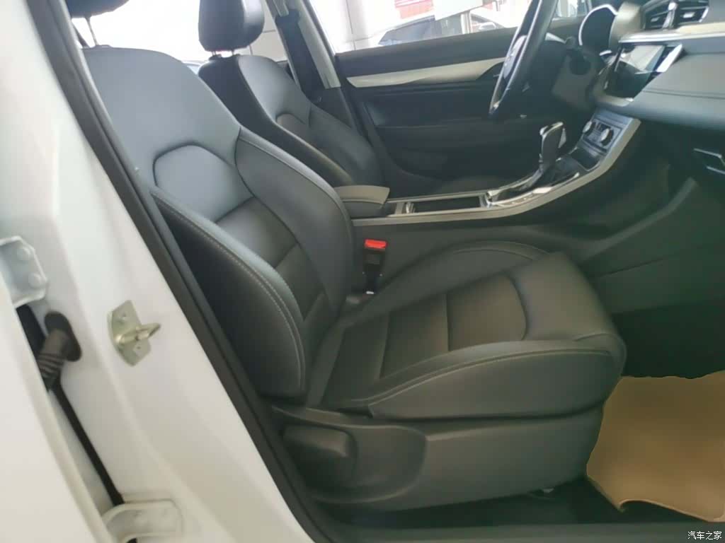 Geely Emgrand, 2021 25