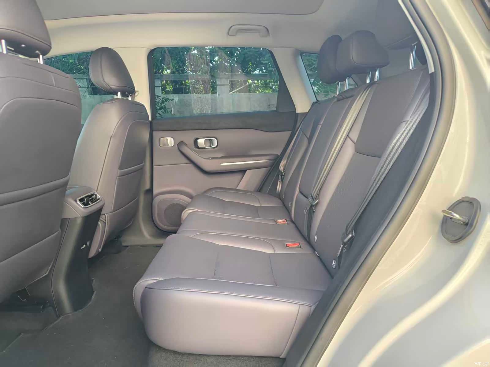 Leapmotor C10, 2025 6