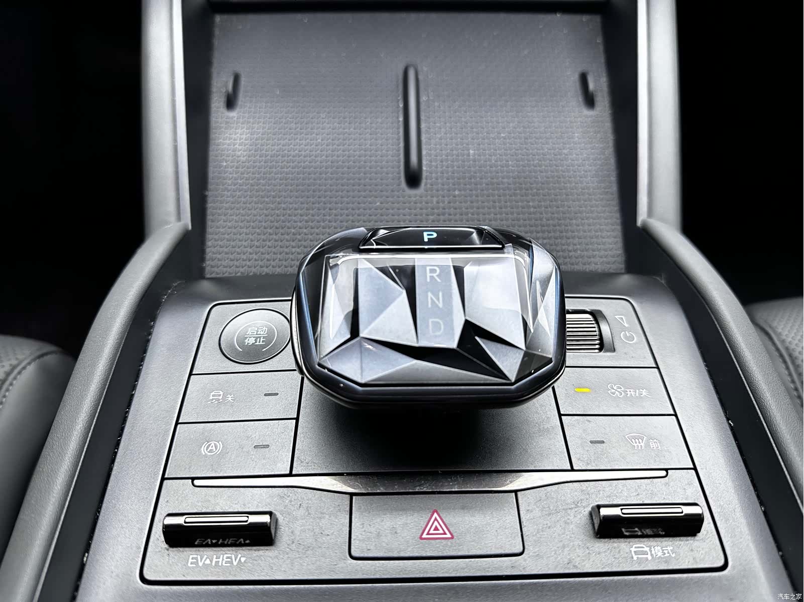 BYD Qin, 2025 12