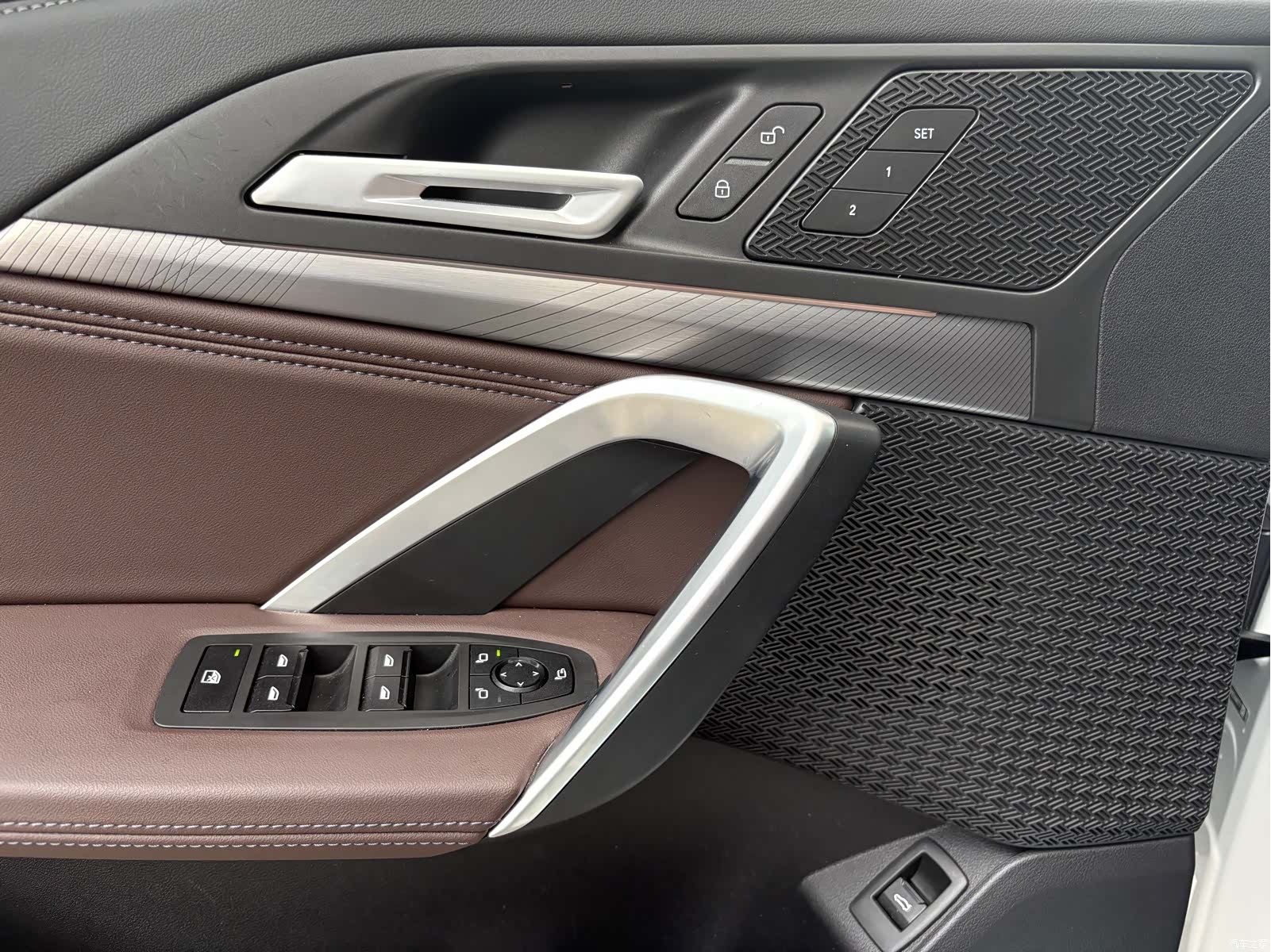 BMW X1, 2025 все фото