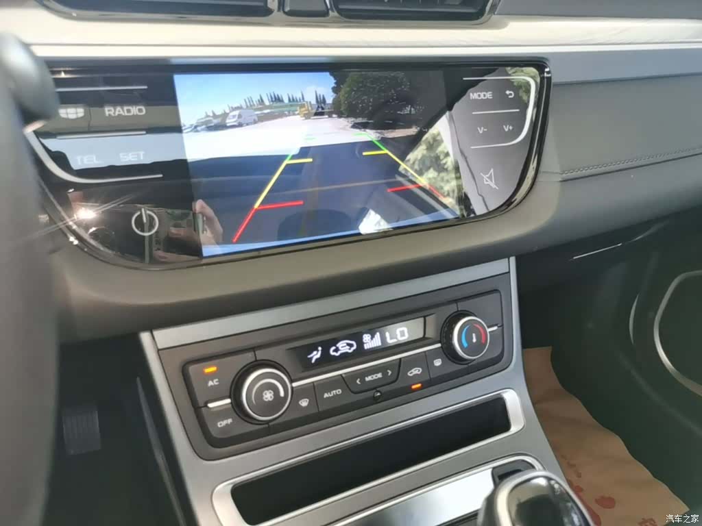 Geely Emgrand, 2021 13