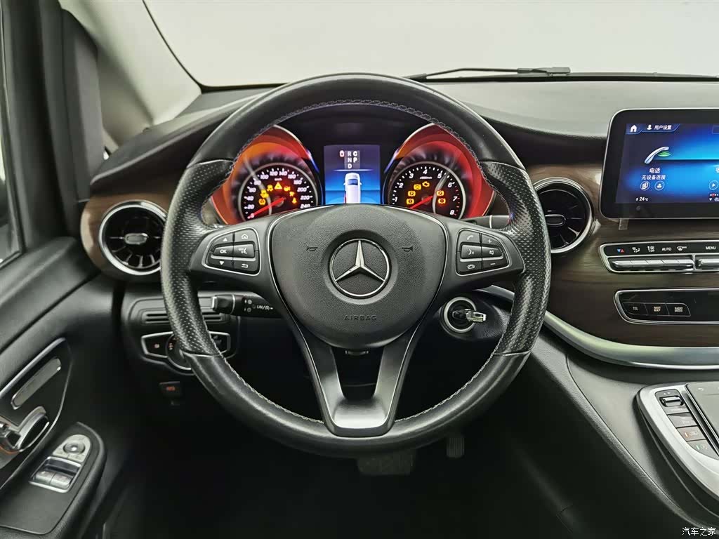 Mercedes-Benz V-Class, 2021 11