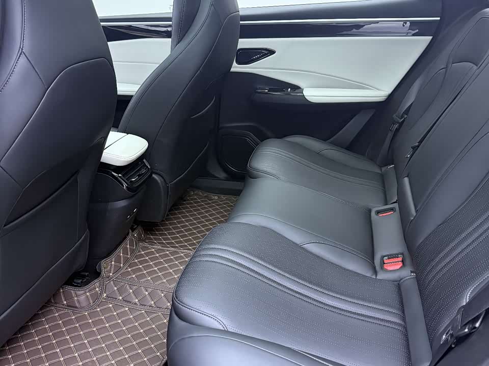 Geely Galaxy Galaxy L7