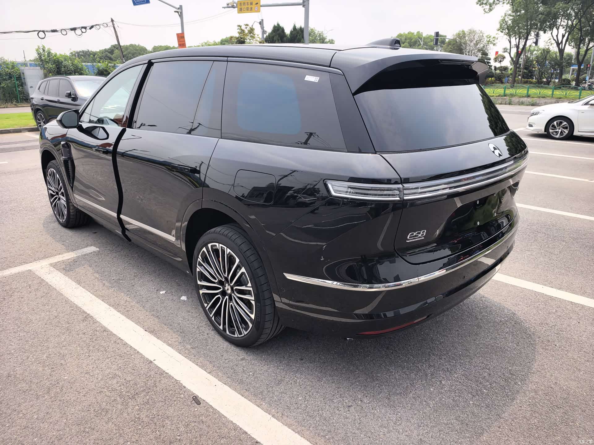 NIO ES8, 2025 8