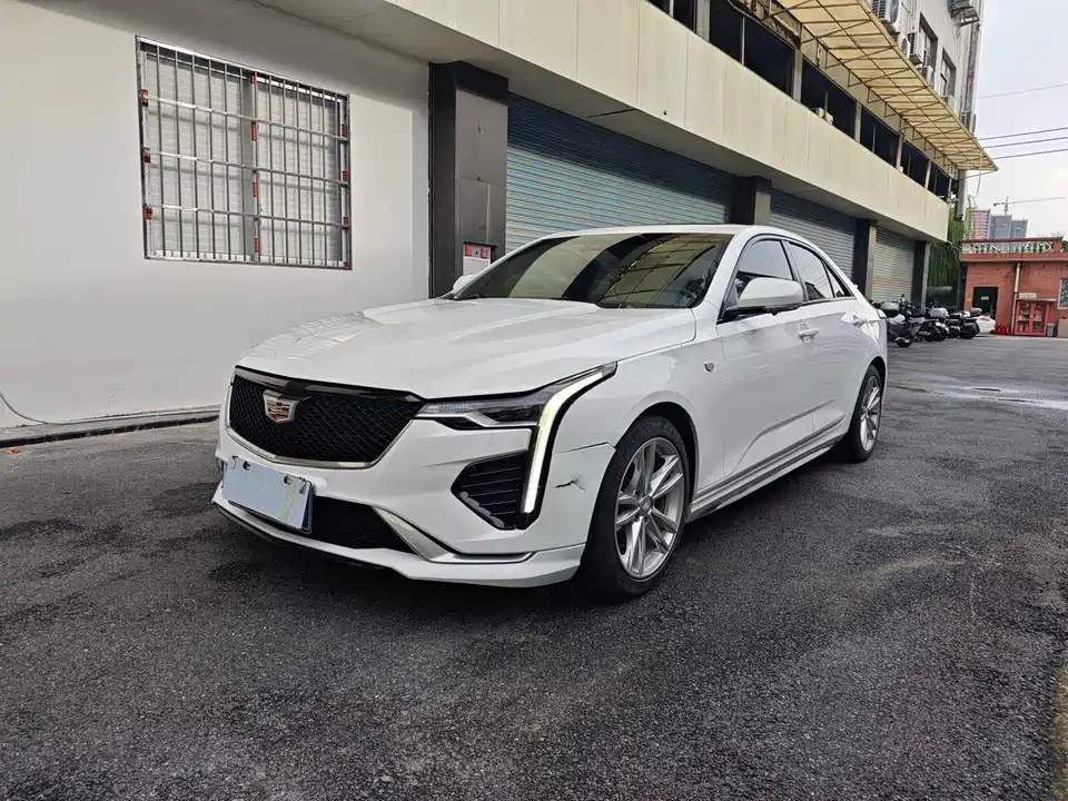 Cadillac CT4