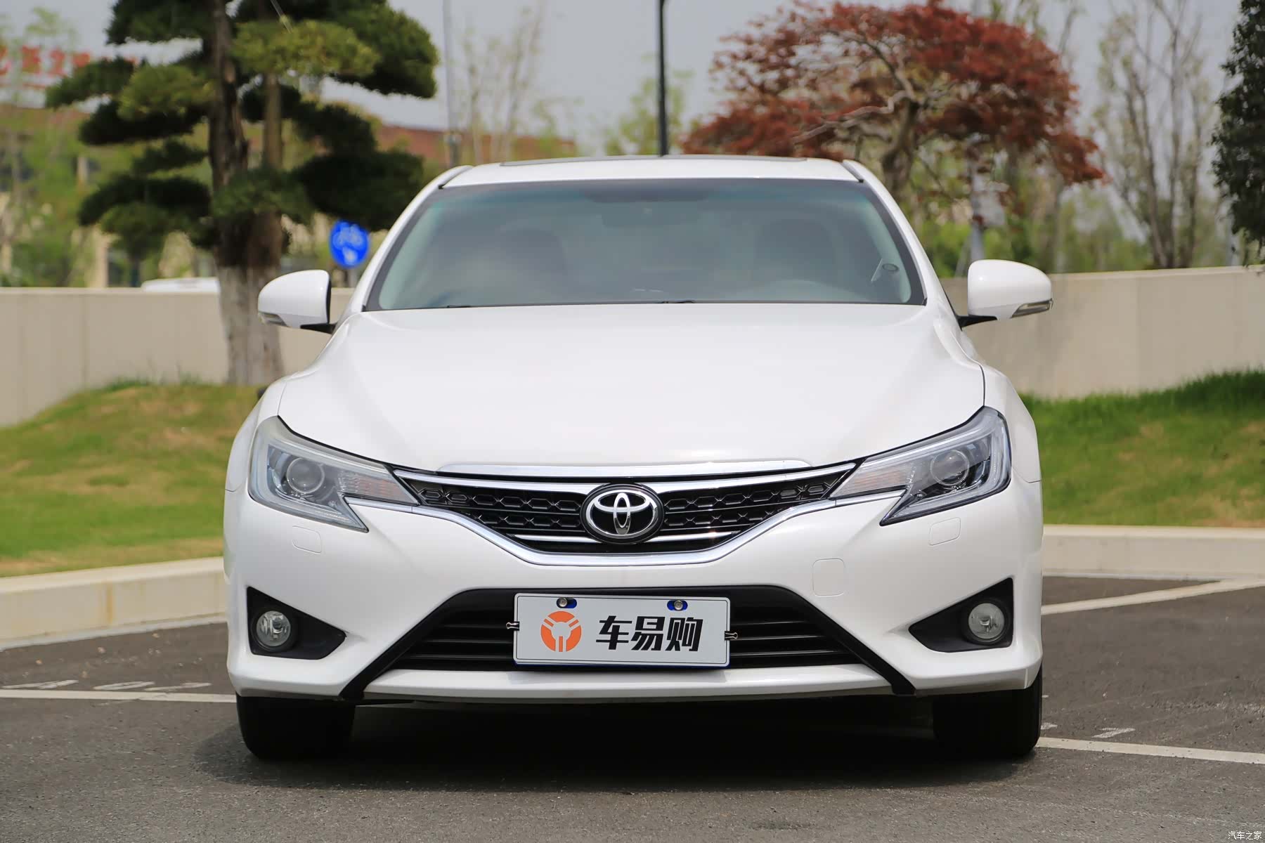 Toyota 2.5V, 2016 2