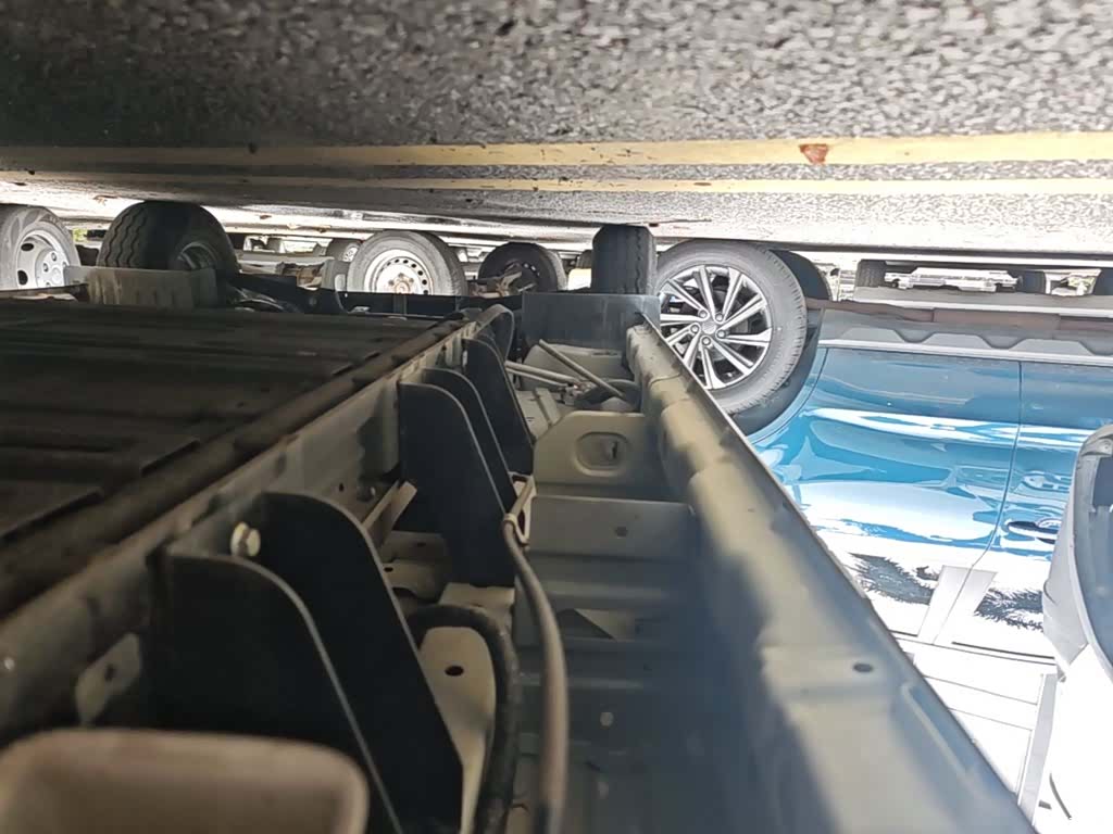 Changan EM80, 2025 22