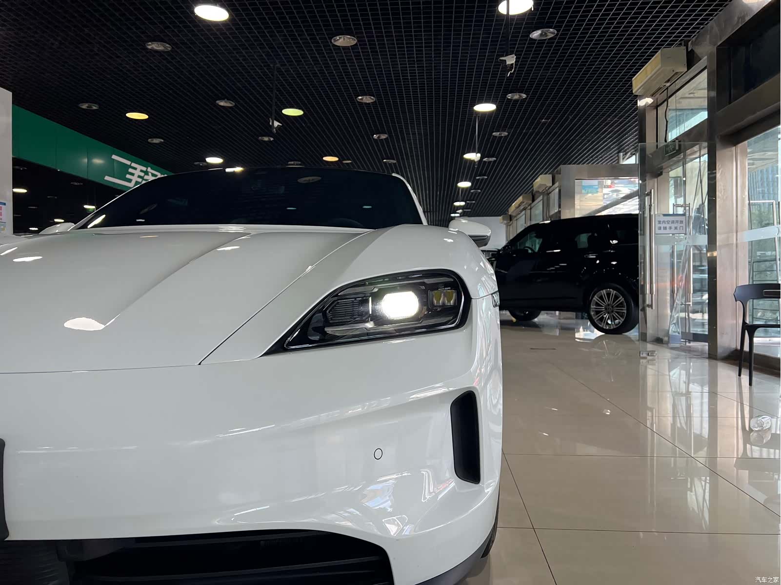 Porsche Taycan, 2025 9