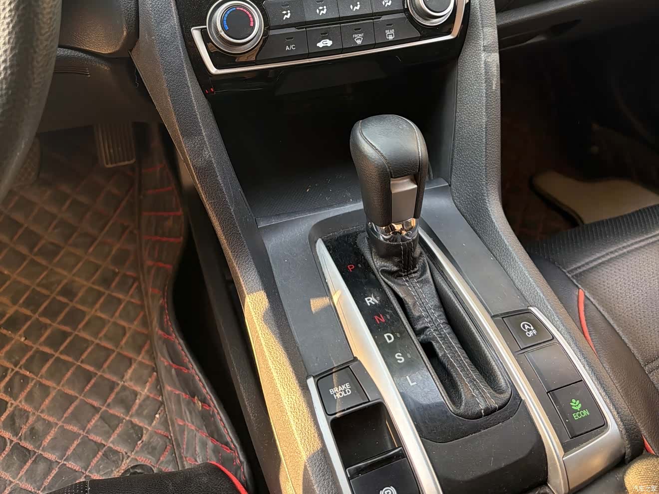 Honda Civic, 2018 14