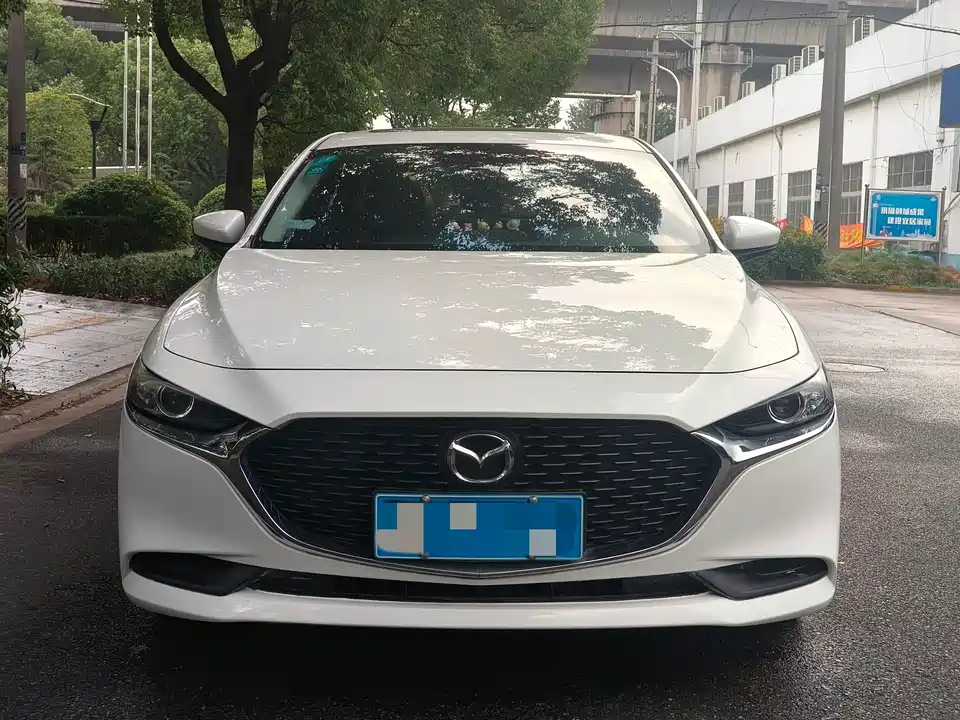Mazda 3 Angkesaila