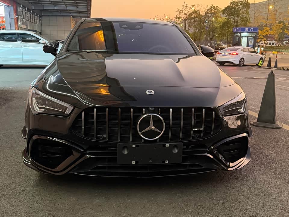 Mercedes-Benz CLA AMG