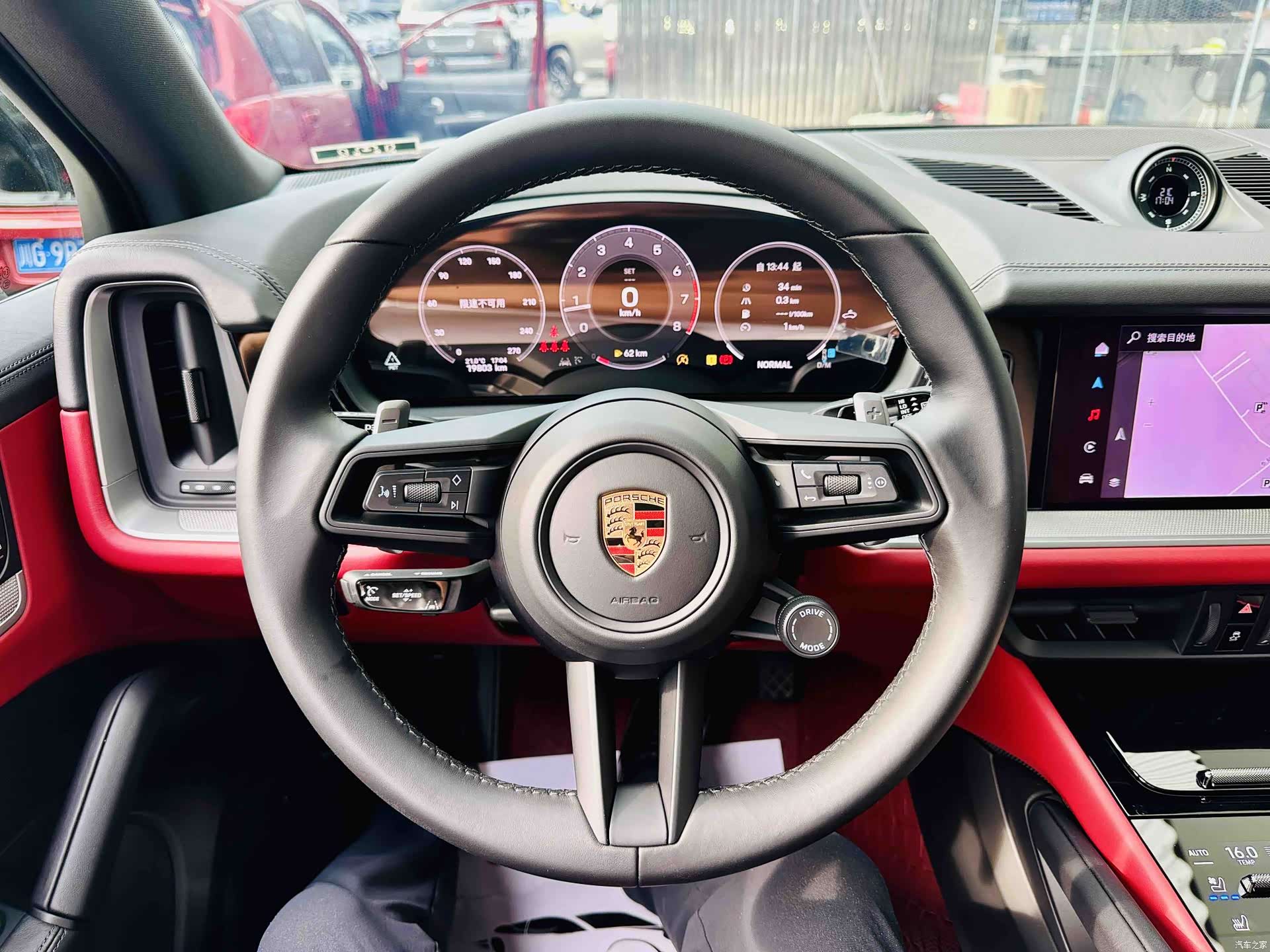 Porsche Cayenne, 2024 9