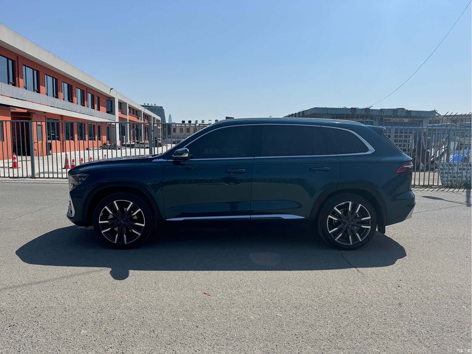 Geely Xingyue L, 2023 7