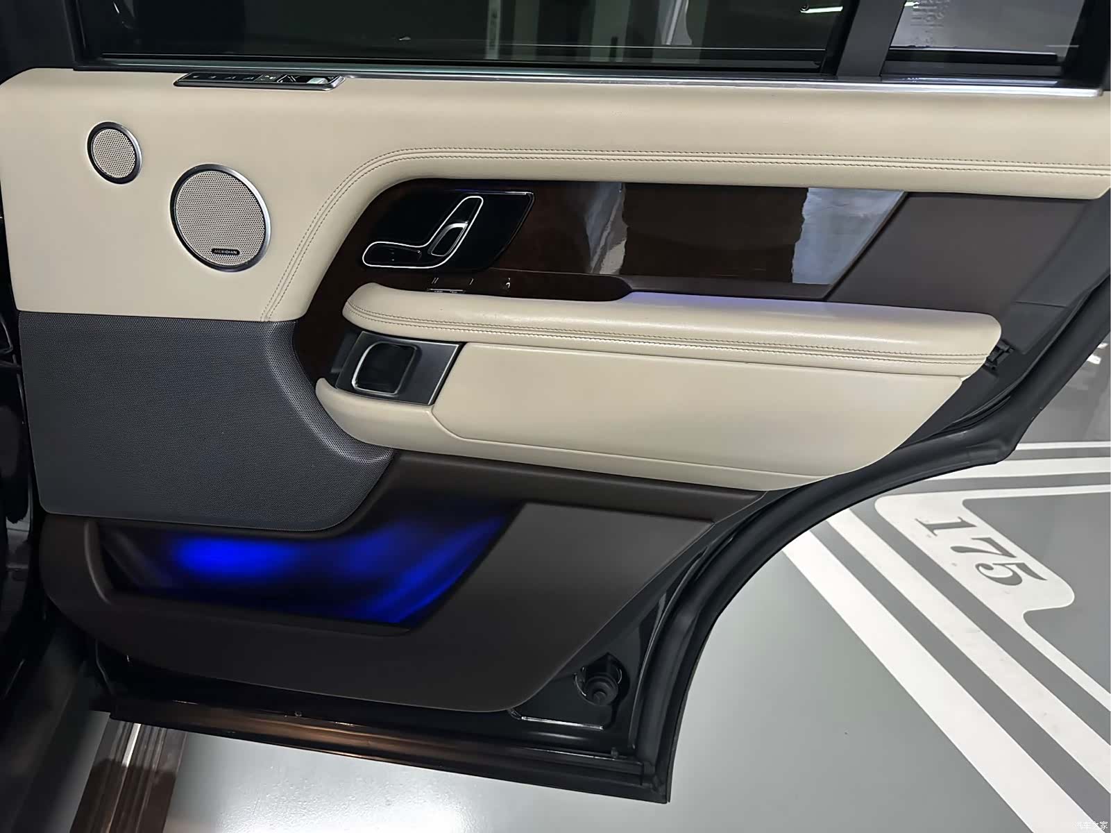 Land Rover Range Rover, 2020 18